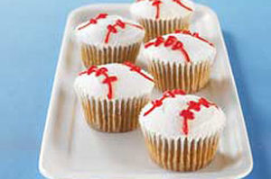 baseball_cupcakes