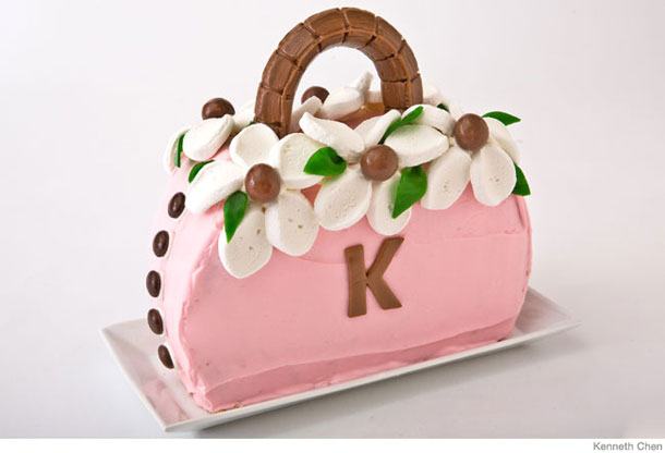 How to Shape a Purse Cake | Birthday Cakes - YouTube