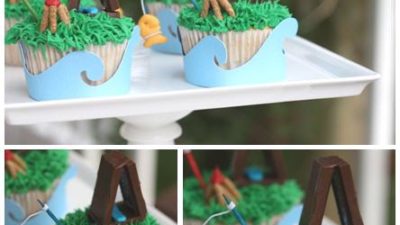 Camping out cupcakes with smores and tent1
