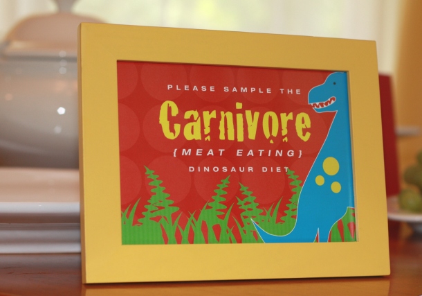 dinosaur-birthday-party-carnivore-mat
