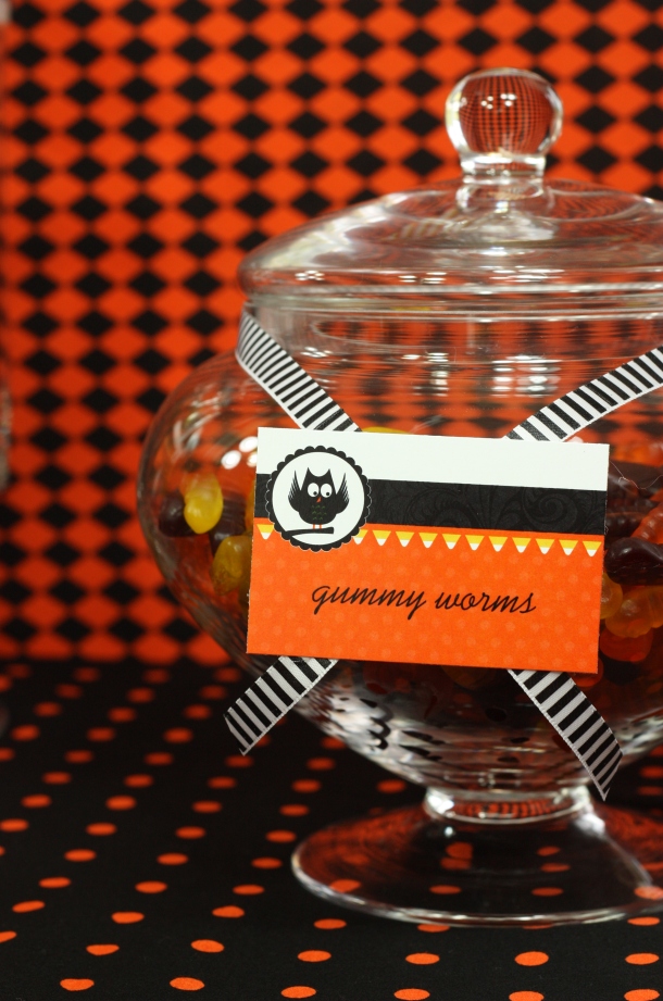 the-celebration-shoppe-candy-corn-collection_gummyworms