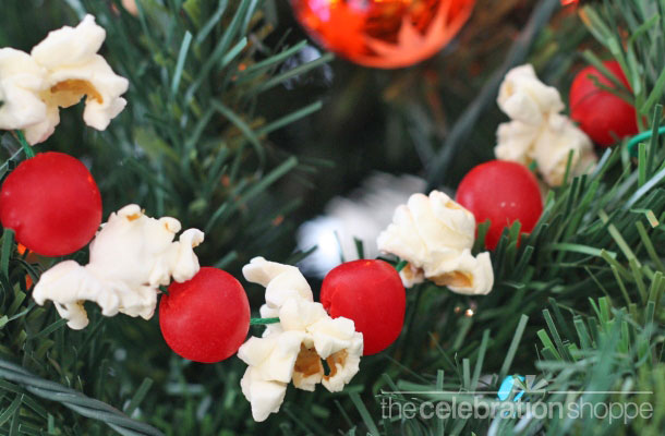 popcorn-and-cherry-sour-garland-wl