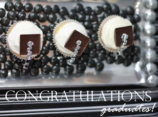 The celebration shoppe mini morterboard cupcakes 2