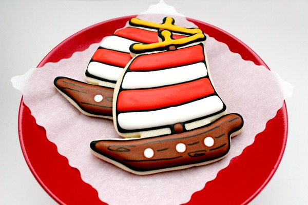 Diy pirate ship cookie