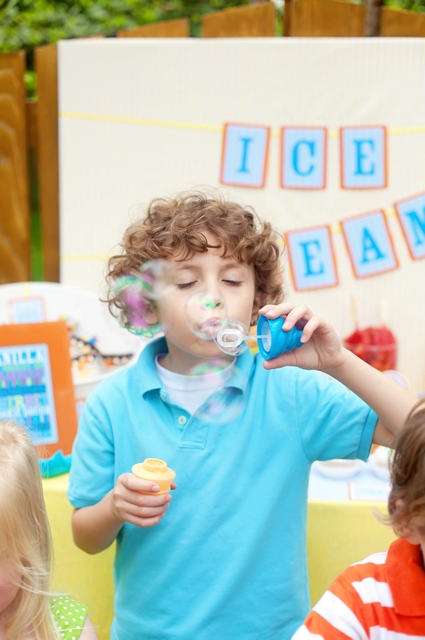 The celebration shoppe ice cream party bubble favors