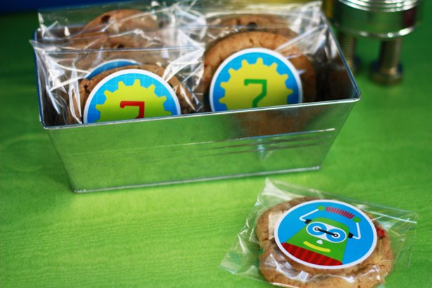 The celebration shoppe robot birthday cookie rounds 1143 sm
