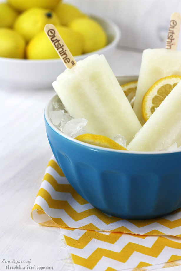Lemon Popsicles | thecelebrationshoppe.com