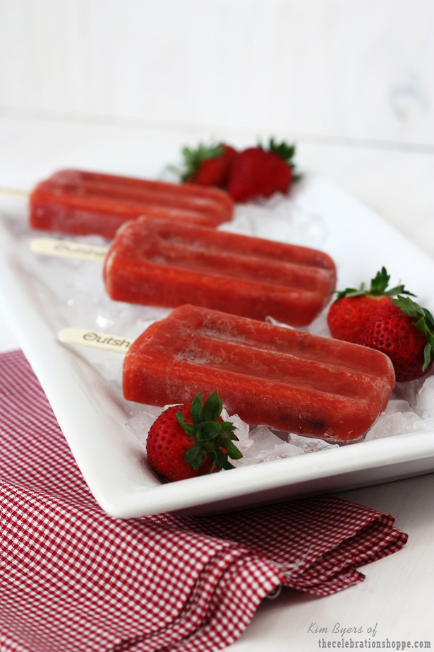 Strawberry Popsicles | thecelebrationshoppe.com