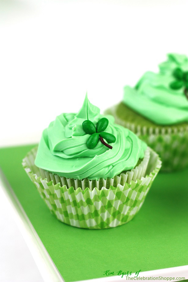 St. Patrick's Day Cupcakes | Kim Byers, TheCelebrationShoppe.com