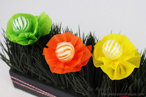 Crepe Paper Flower Lollipop Favor Tutorial | Kim Byers, TheCelebrationShoppe.com