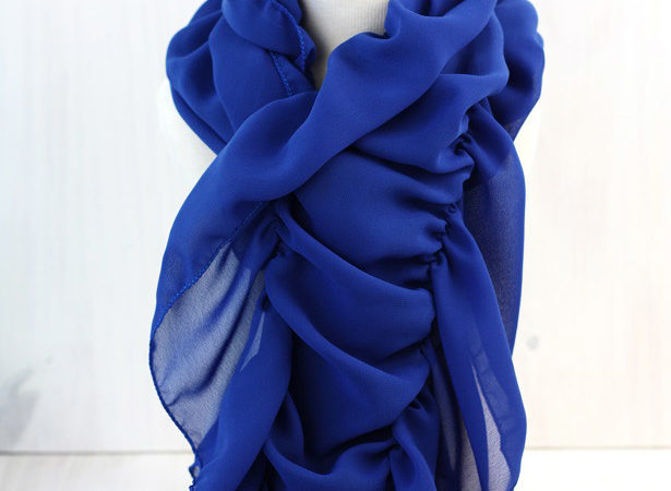 How to make a ruffle scarf kim byers dazzling blue