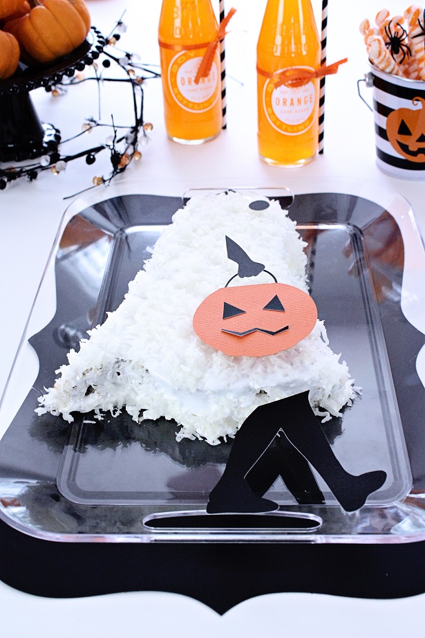 Halloween Ghost Cake + Free Printables with Kim Byers