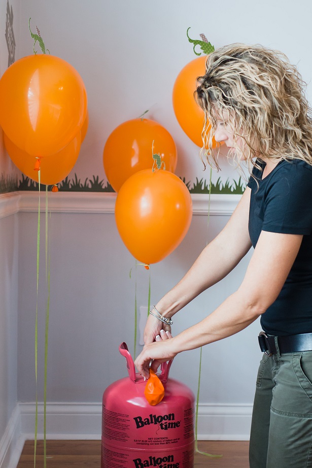DIY Balloon Pumpkin Patch for Halloween | Kim Byers, TheCelebrationShoppe.com