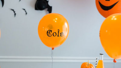 Halloween party balloon placecards kim byers