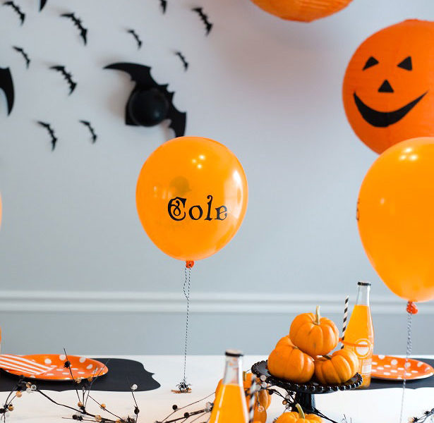 Easy Personalized DIY Jack-o-Lantern Balloon Placecards | Kim Byers