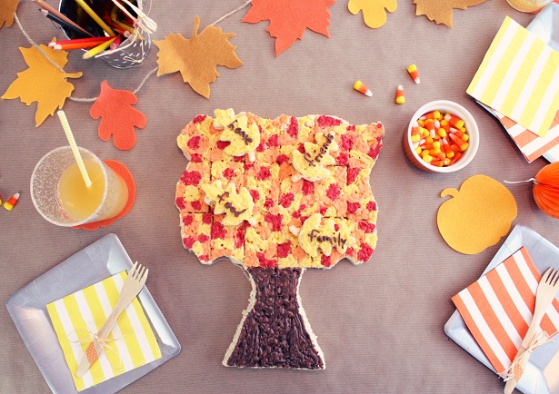 Easy Kid "Food Crafted" Thanksgiving Treat - Kids Paint With Chocolate While You Cook! | @kimbyers