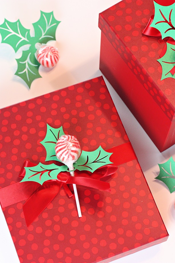 Easy Christmas Holly Papercraft | @kimbyers TheCelebrationShoppe.com