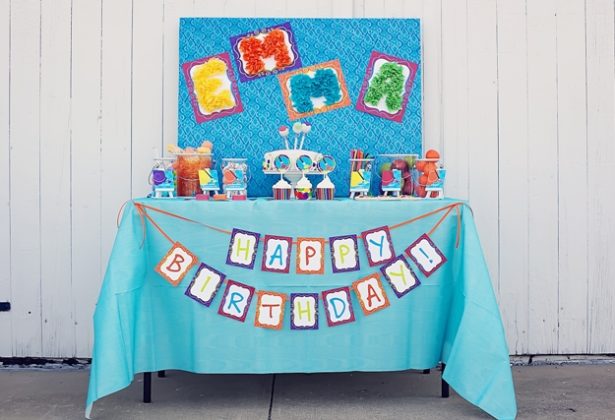 10+ Party Ideas for an Art themed birthday | @kimbyers TheCelebrationShoppe.com