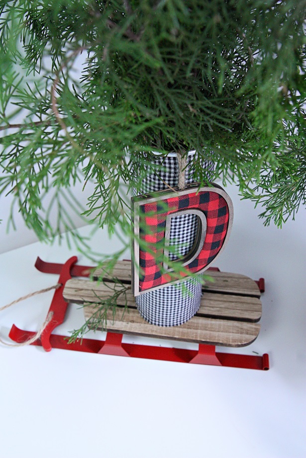 Make A Plaid Christmas Container | Kim Byers