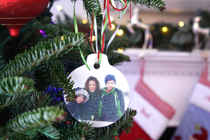 Turn Photos Into Ornaments | Kim Byers