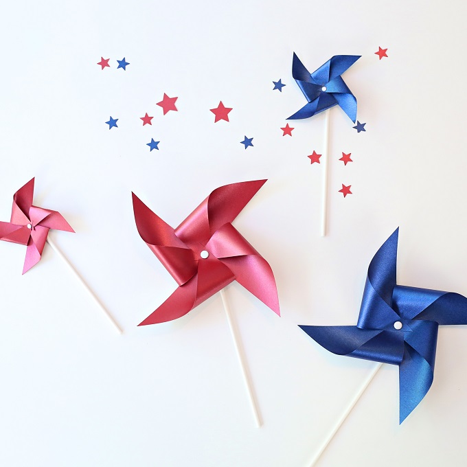 8 Patriotic Holiday Crafts With Cricut | Kim Byers