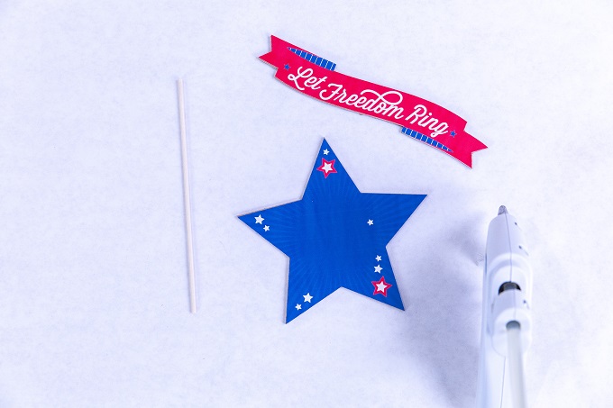 7 diy 4th of july cake topper kim byers 707sm