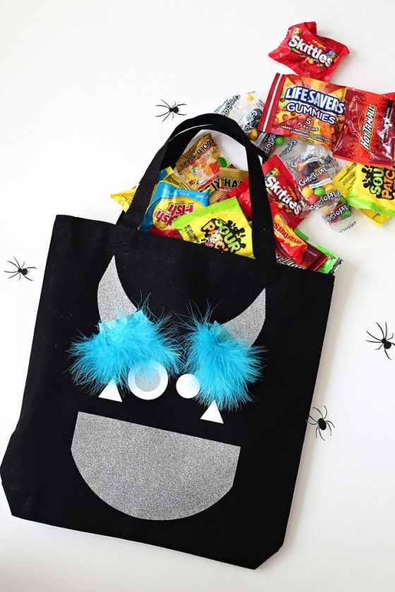 Make A Monster Halloween Treat Bag - Kim Byers