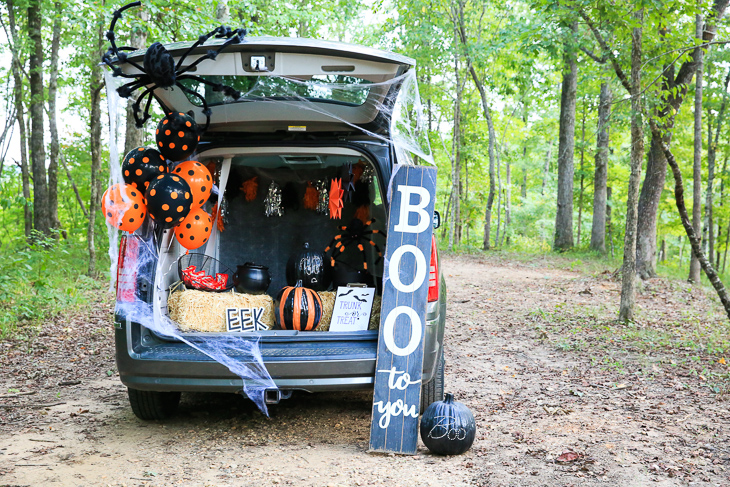 Easy Trunk Or Treat Decorating Ideas For a Simple and Fun Halloween | Kim Byers at The Celebration Shoppe