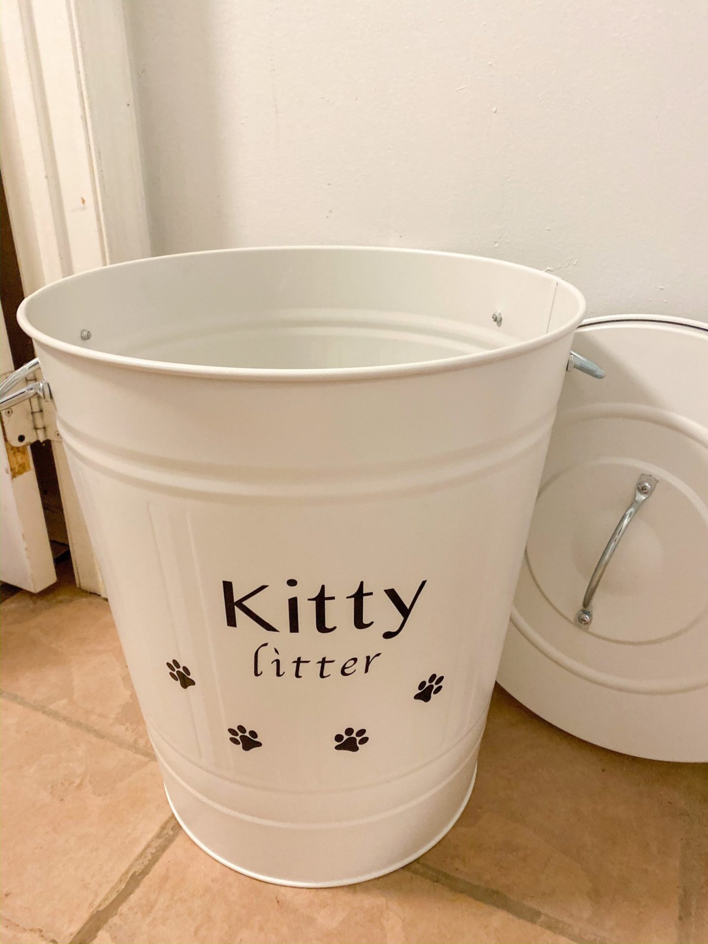 Cricut Project Cat Litter or Dog Food Storage Container